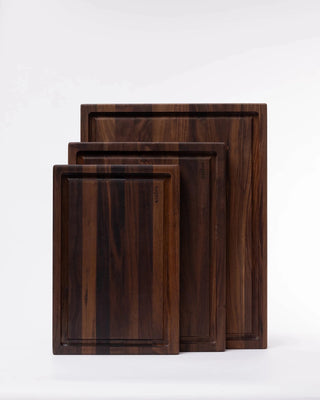 Classic Butcher board S with groove, walnut Skjærebrett & Traller Woodsea 